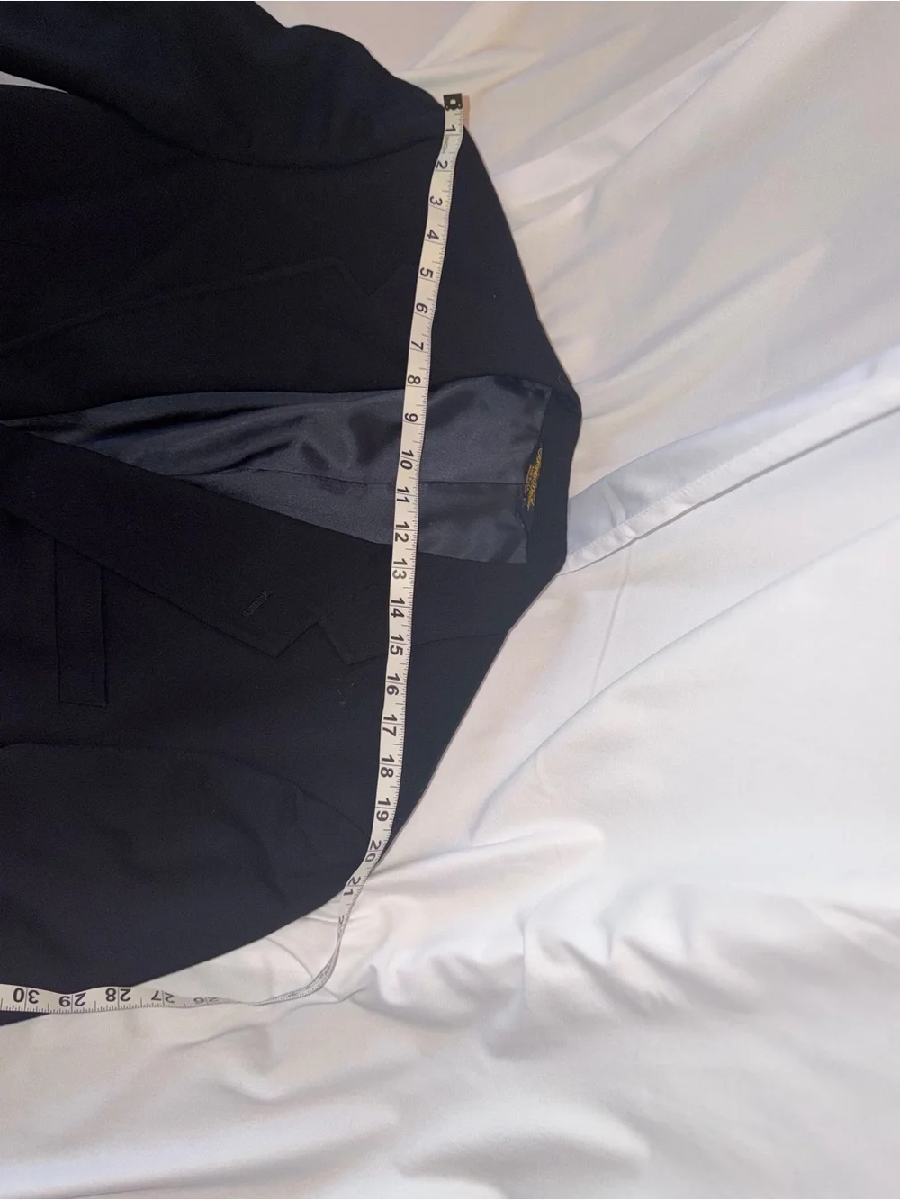 Brooks Brother’s Classic Men's Navy Blazer - Timeless Single-Breasted Jacket